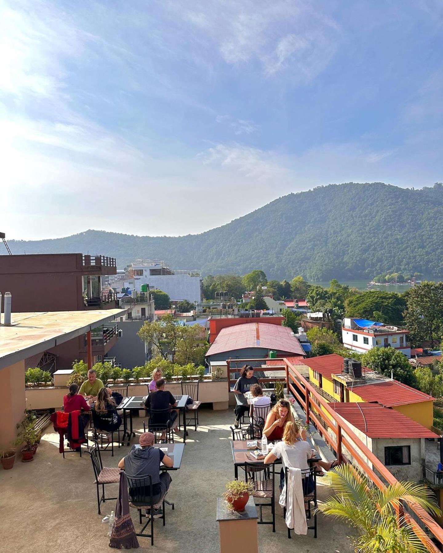 Hotel Adam Pokhara Exterior foto